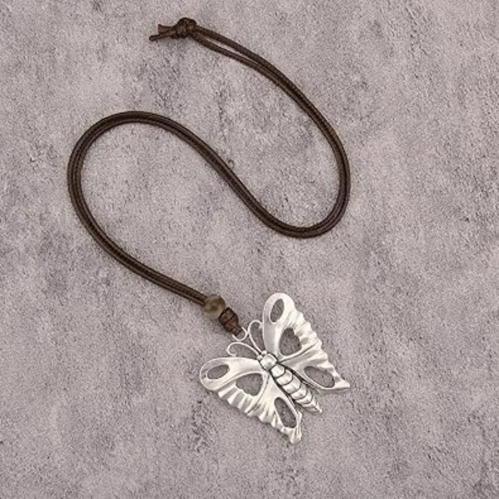 Chunky Necklace for Women Boho Butterfly Pendant Statement‎ Western Choker